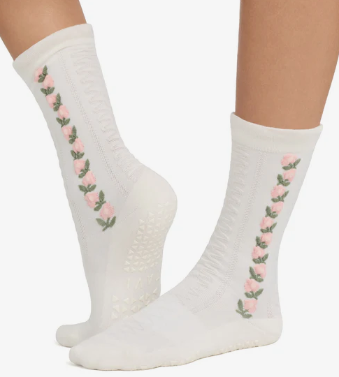 Jess Knitted Ruffle Grip Socks: Coconut Blooms