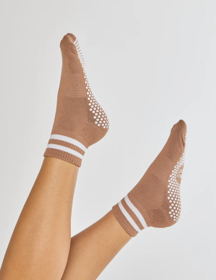 Lucky Honey Boyfriend Grip Sock - Mushroom