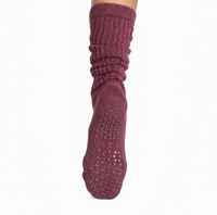 Tavi Stacy slouch grip sock in Bordeaux Melange, grip sole view