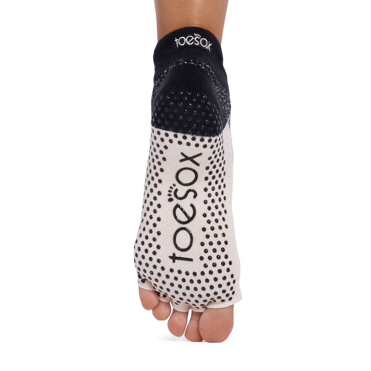 ToeSox Blizzard Bear grip socks – detail view 2